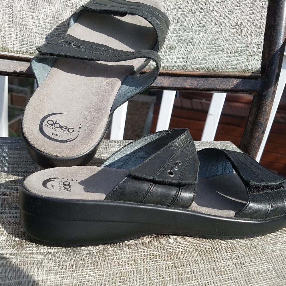 Abeo sandles - Picture 3 of 4